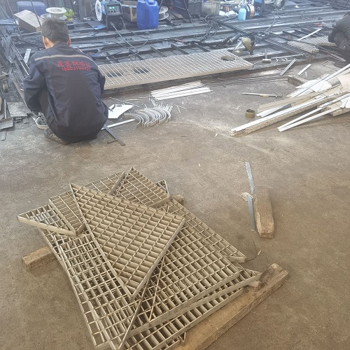 采購鋼格板必問的6個問題，少問一個都可能踩雷