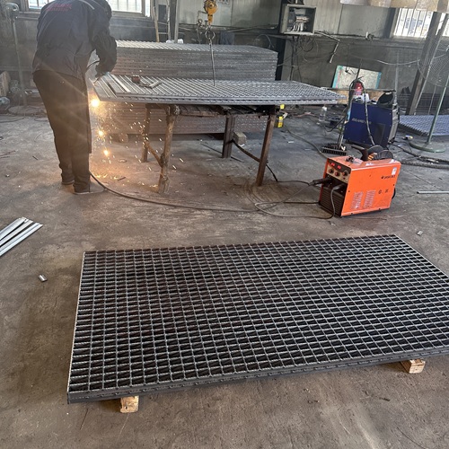 鋼格柵板如何防銹？這些處理方法很關(guān)鍵