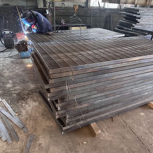 鋼格柵板為什么容易生銹？原因在這里