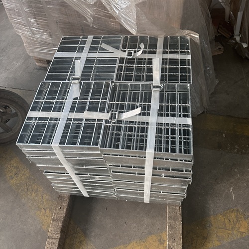 鋼結(jié)構(gòu)走道板鋼格板用途及受力計算