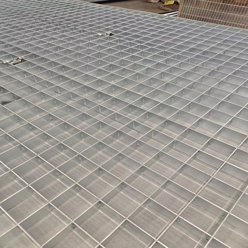 脫硫塔內鋼格板用途及耐高溫性能