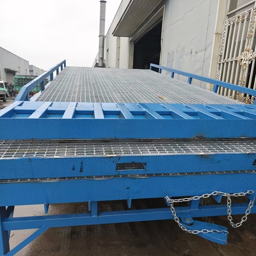糧倉(cāng)檢修平臺(tái)鋼格板用途及防腐處理
